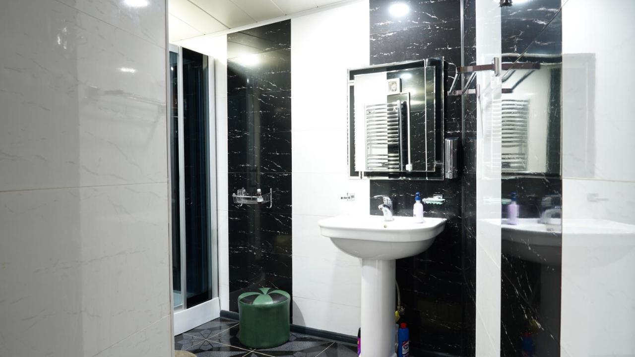 Apartment Shafi 8 Tbilisi Luaran gambar